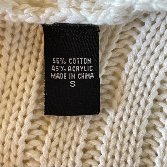 Moda International White and Red Hooded Cardigan in Small - Picture 9 of 11